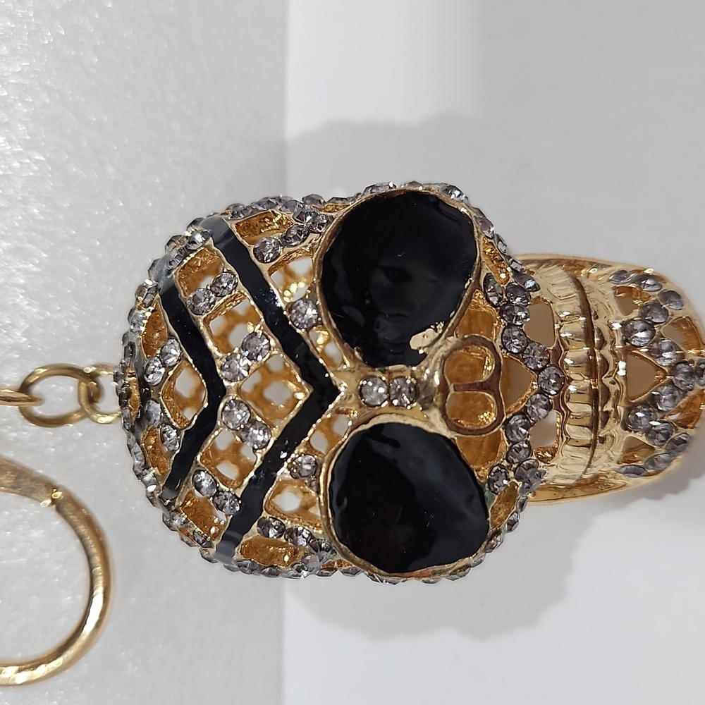 SKULL Rhinestone & Enamel on Goldtone Keychain - Picture 2 of 8